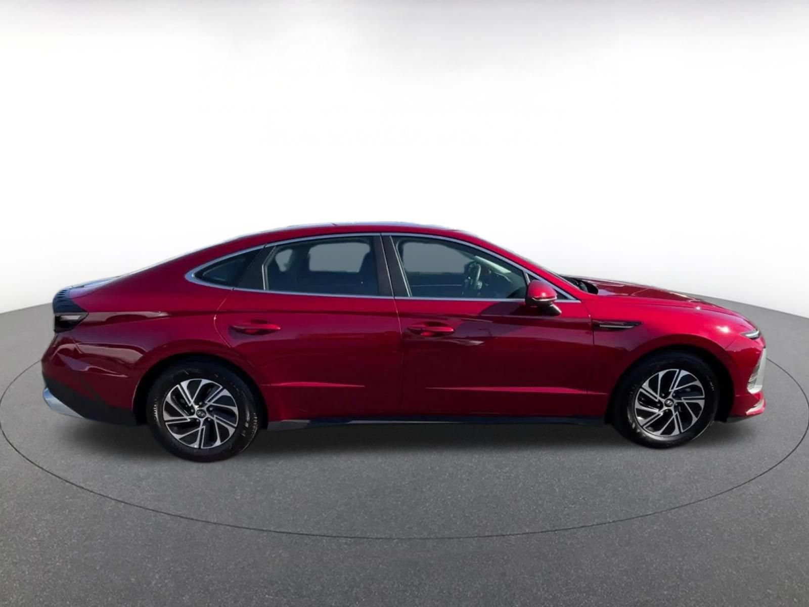 Used 2026 Hyundai Sonata Blue FWD image 16
