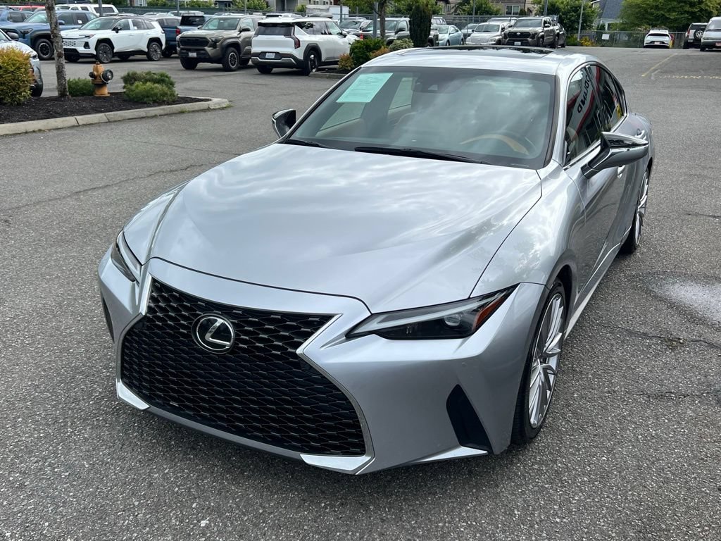 Used 2023 Lexus IS 300 w/ Premium Package RWD image 3