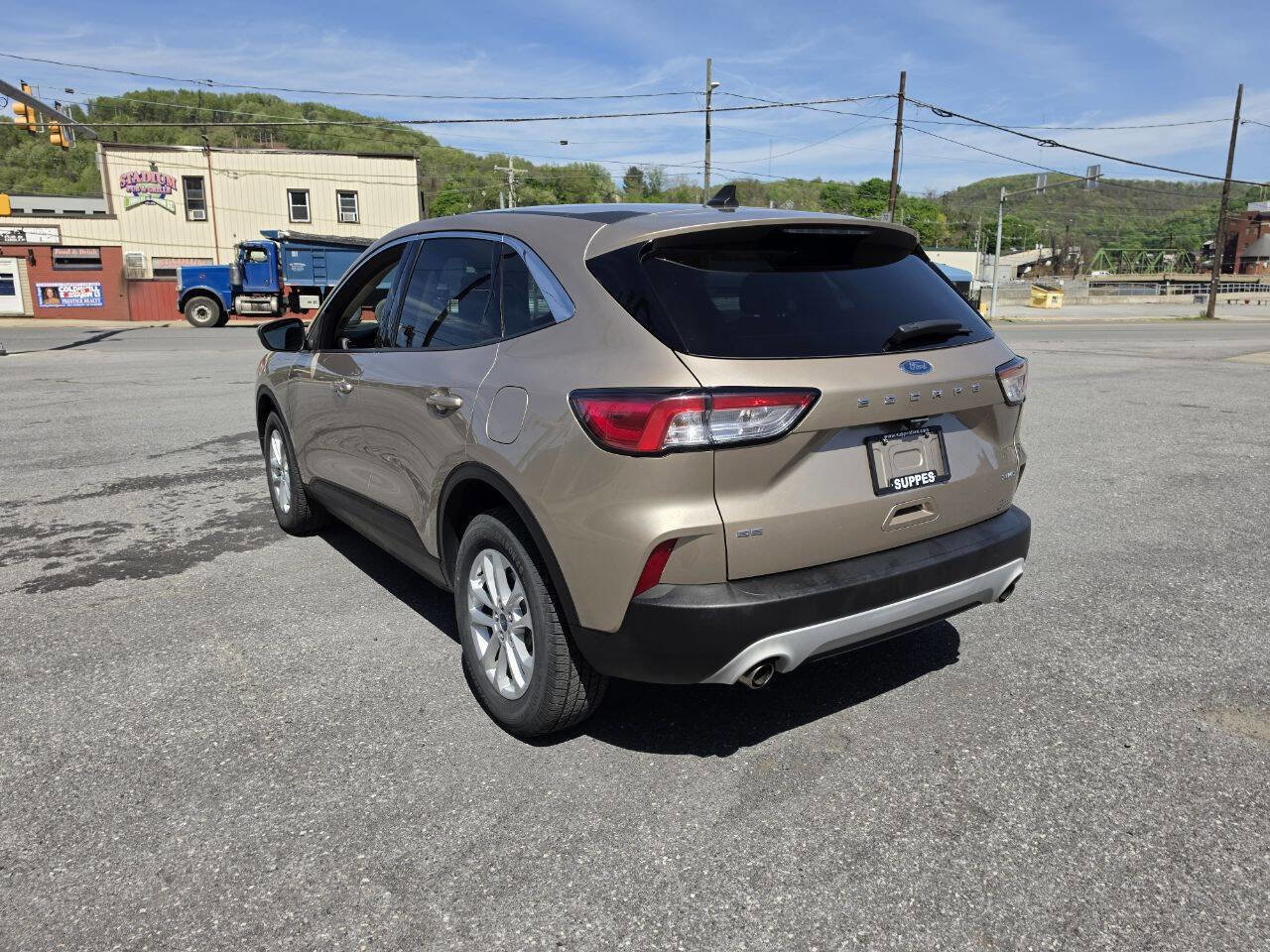 Used 2020 Ford Escape SE AWD/4WD image 6