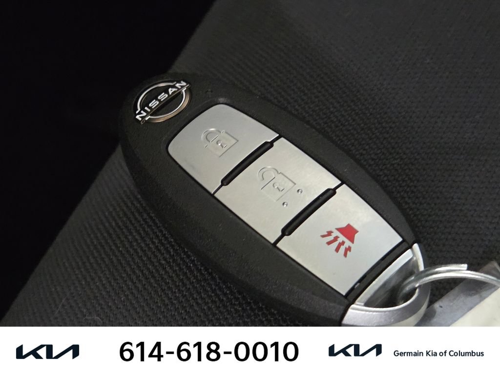 Used 2023 Nissan Frontier SV RWD image 34