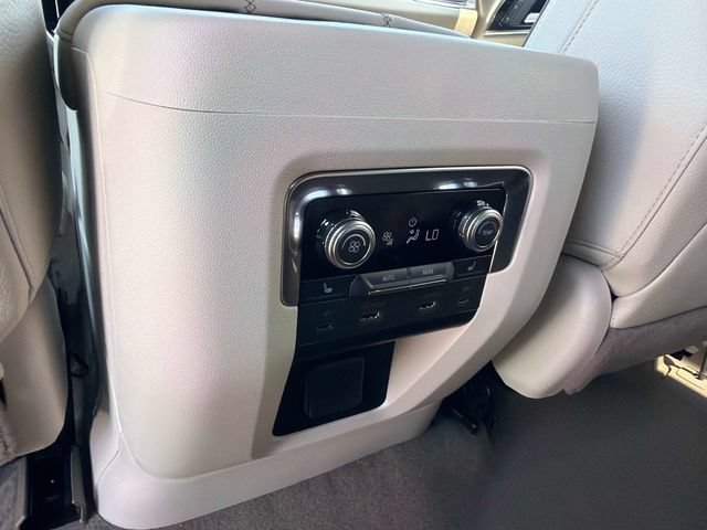 New 2026 GMC Yukon XL Denali w/ Denali Reserve Package AWD/4WD image 16