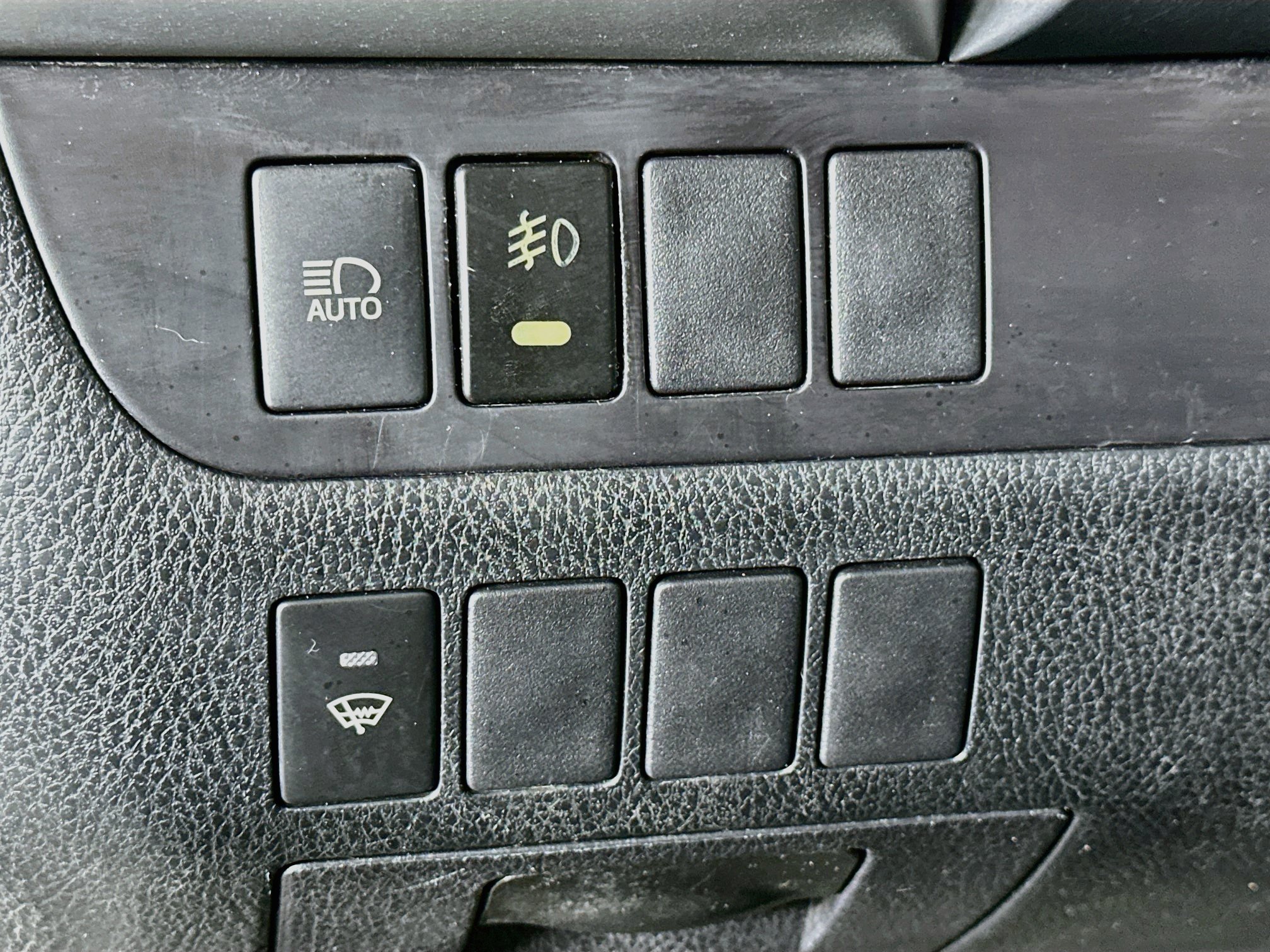 Used 2019 Toyota Highlander LE FWD image 17