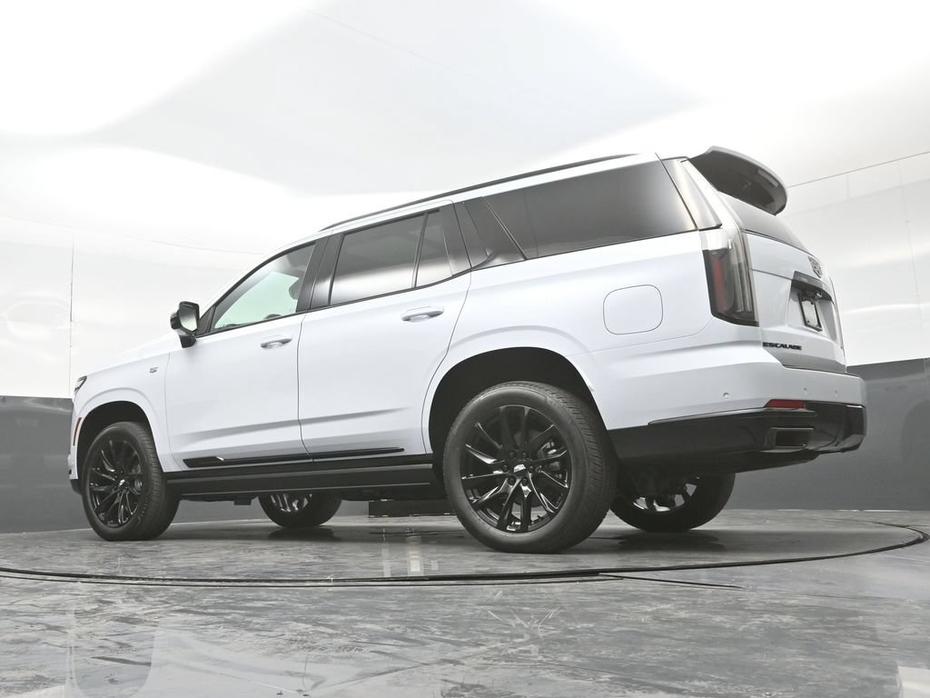 New 2026 Cadillac Escalade Sport w/ LPO, ONYX Package AWD/4WD image 27