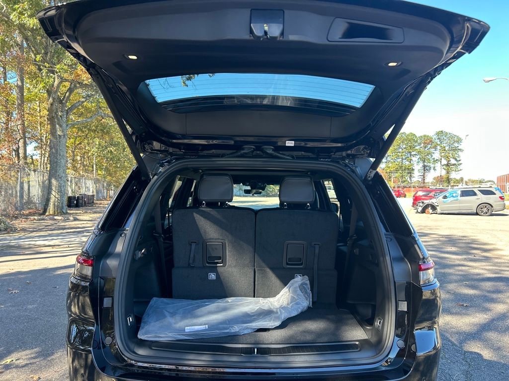 New 2025 Jeep Grand Cherokee L Altitude image 29