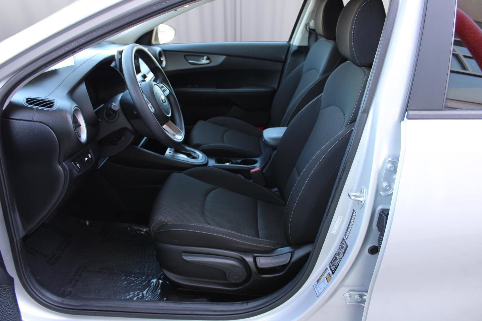 Used 2020 Kia Forte LXS FWD image 30