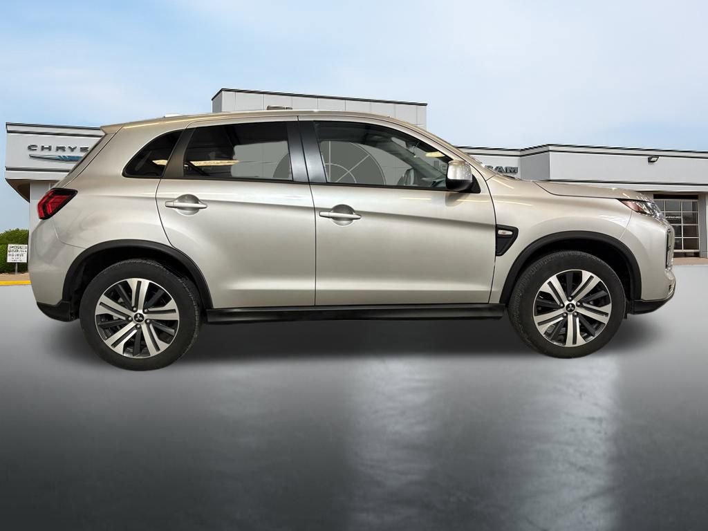 Used 2025 Mitsubishi Outlander Sport ES image 6