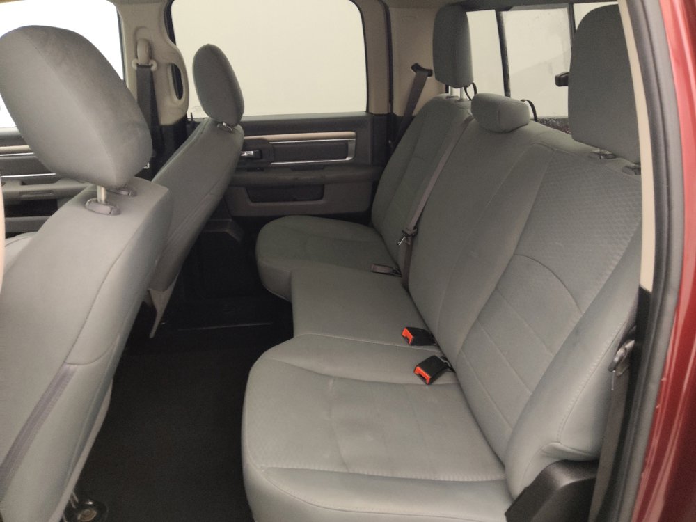 Used 2020 RAM 1500 Classic SLT RWD image 18
