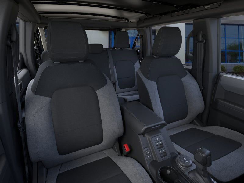 New 2025 Ford Bronco Base image 8