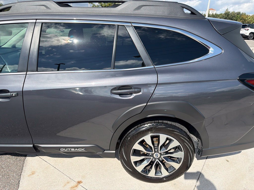 Certified 2024 Subaru Outback Onyx Edition AWD/4WD image 17