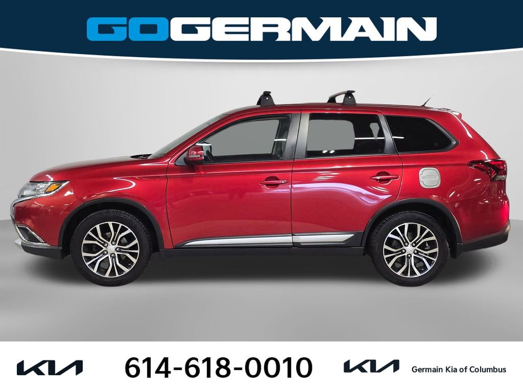 Used 2016 Mitsubishi Outlander SE image 12