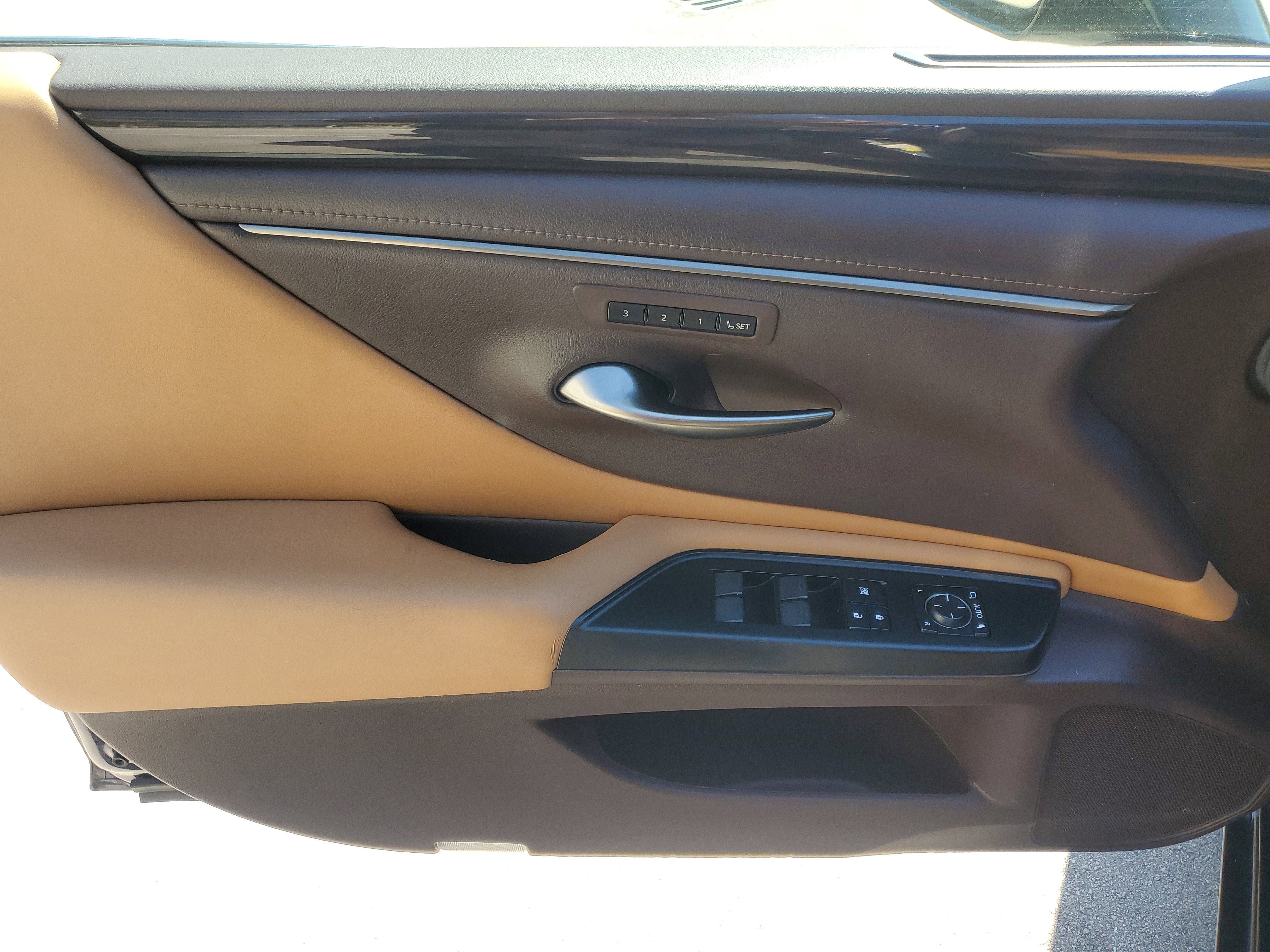 Used 2020 Lexus ES 350 w/ Premium Package FWD image 20