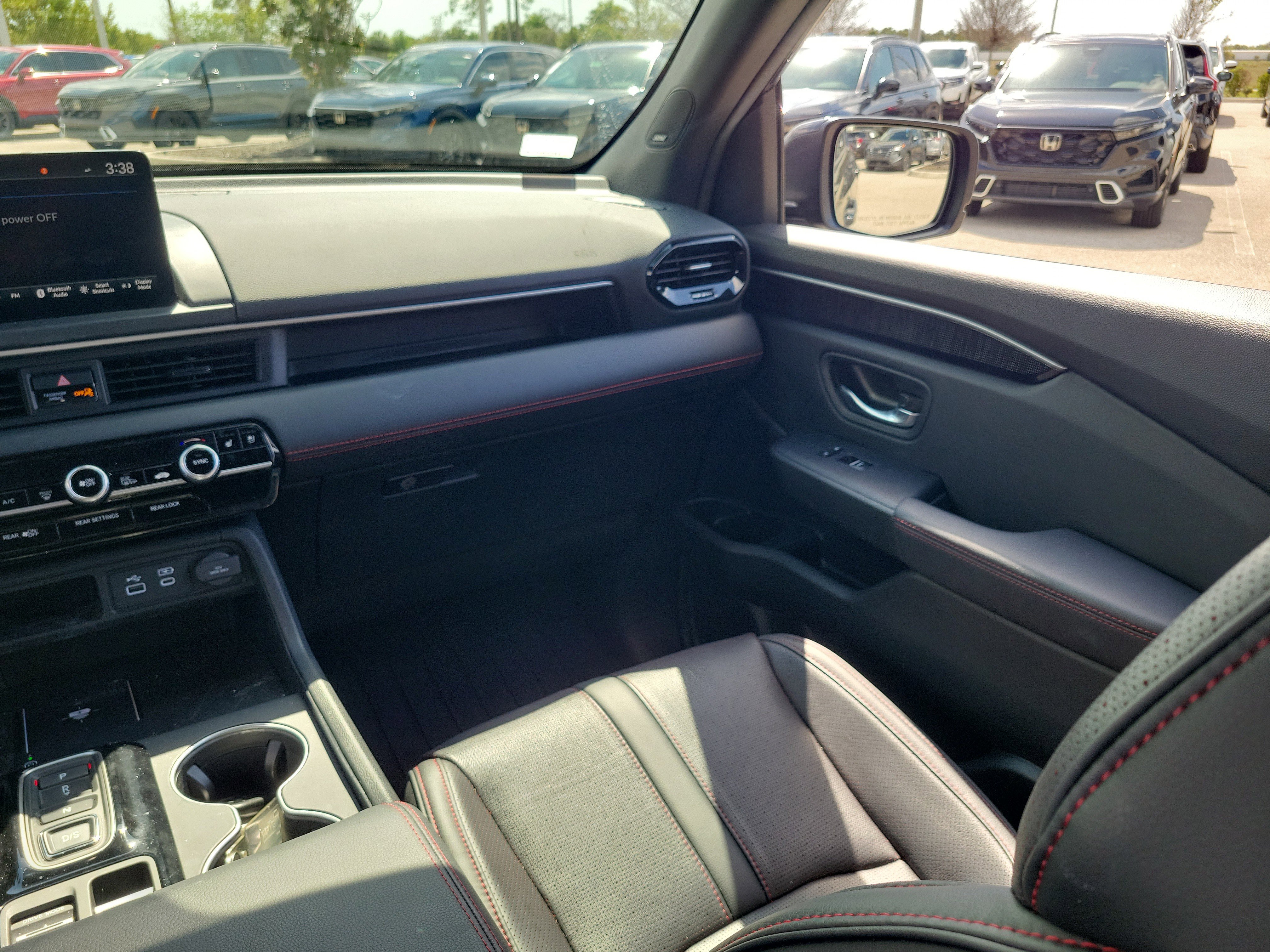 Certified 2025 Honda Pilot Black Edition image 20