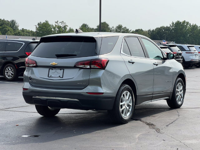 Used 2023 Chevrolet Equinox LT w/ Driver Convenience Package AWD/4WD image 43