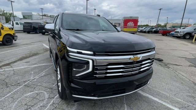 Used 2025 Chevrolet Tahoe Premier AWD/4WD image 4