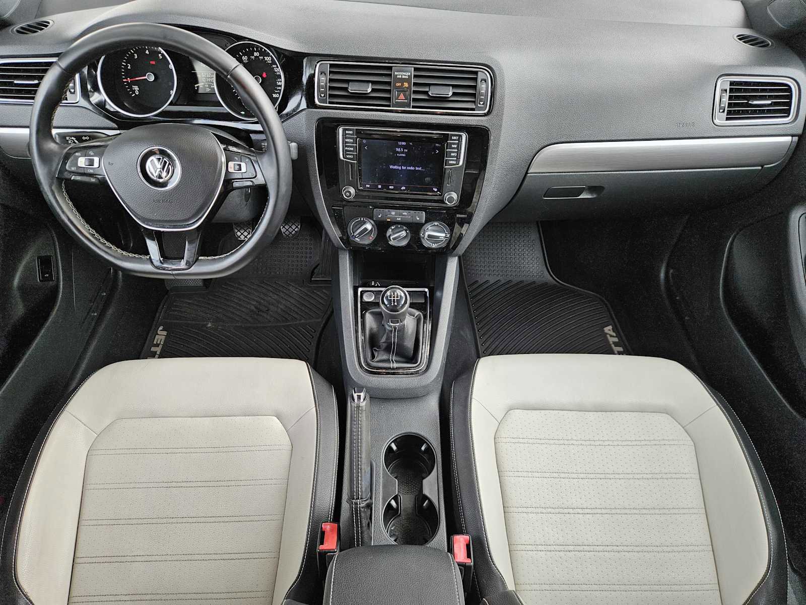 Used 2016 Volkswagen Jetta Sport image 24