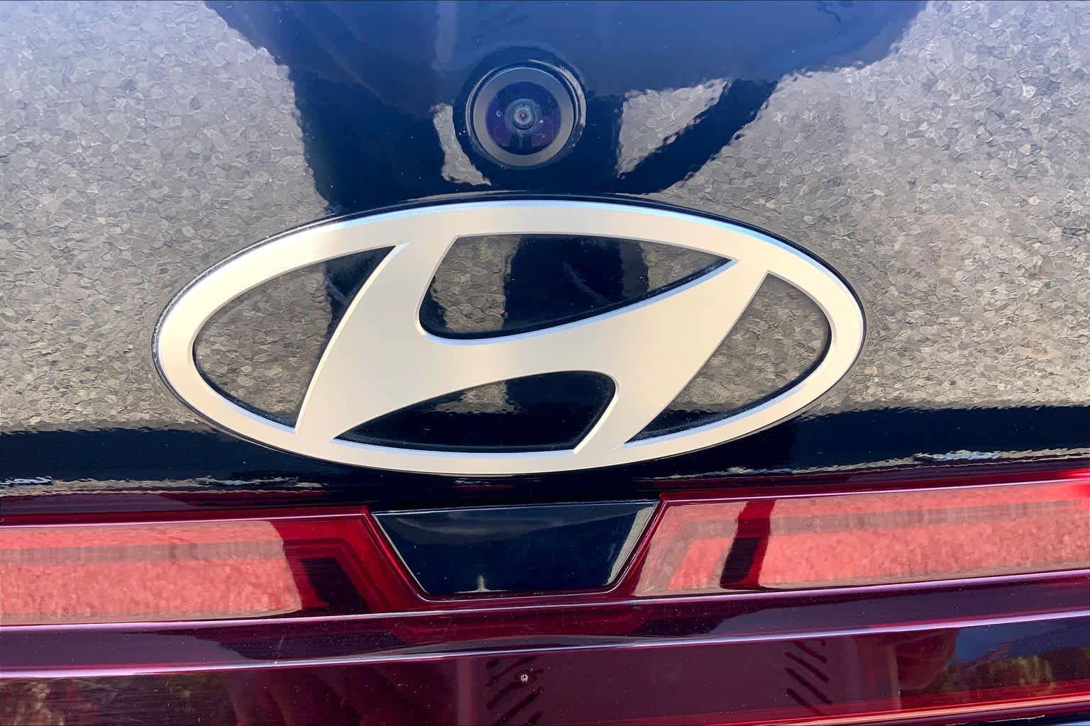 Used 2024 Hyundai Elantra SE FWD image 29