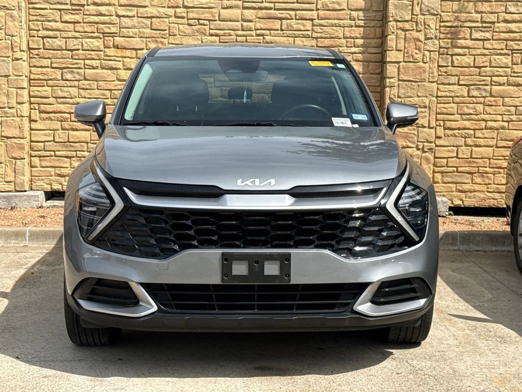 Used 2024 Kia Sportage EX image 2