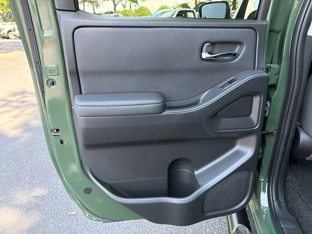 Used 2022 Nissan Frontier SV RWD image 21