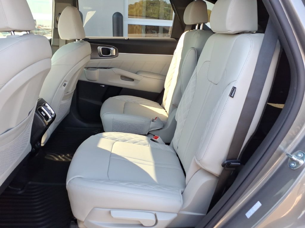 New 2026 Kia Sorento SX Prestige AWD/4WD image 9