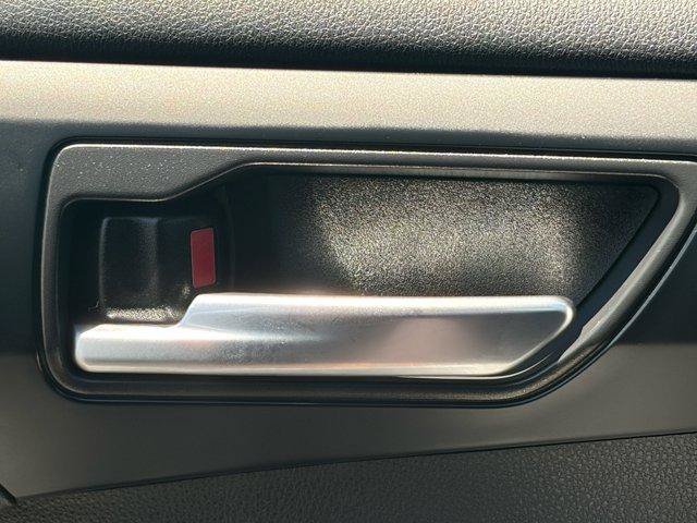 Used 2023 Toyota Highlander XLE FWD image 21