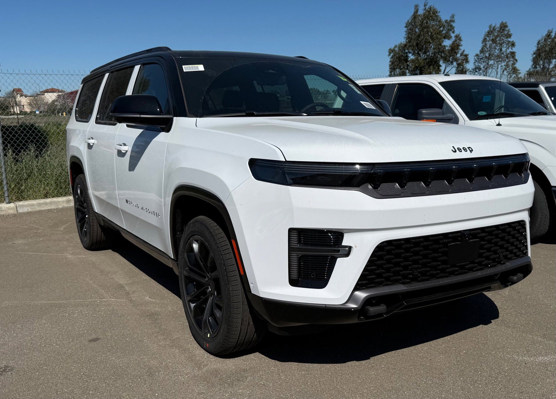 New 2026 Jeep Grand Wagoneer L Summit image 3