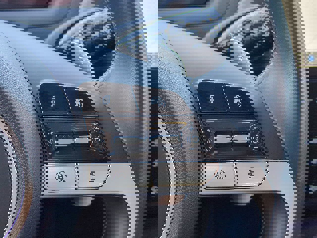 Used 2024 Hyundai Tucson Limited image 26