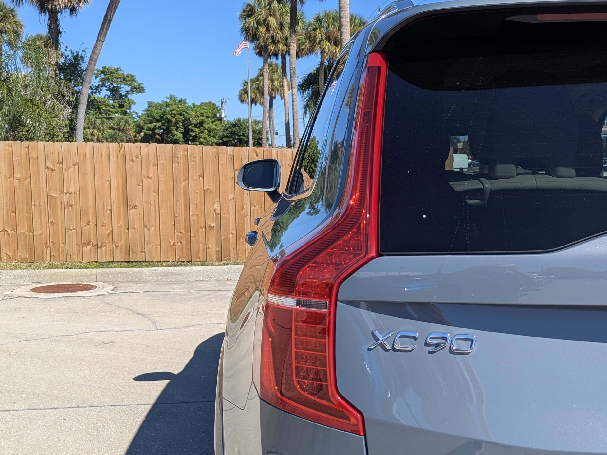 Used 2023 Volvo XC90 T8 Plus w/ Protection Package Premier image 10