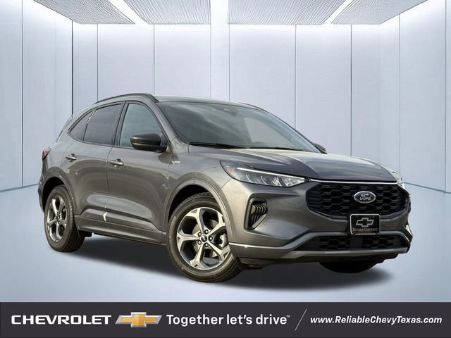 Used 2023 Ford Escape ST-Line w/ Tech Pack #1 image 1