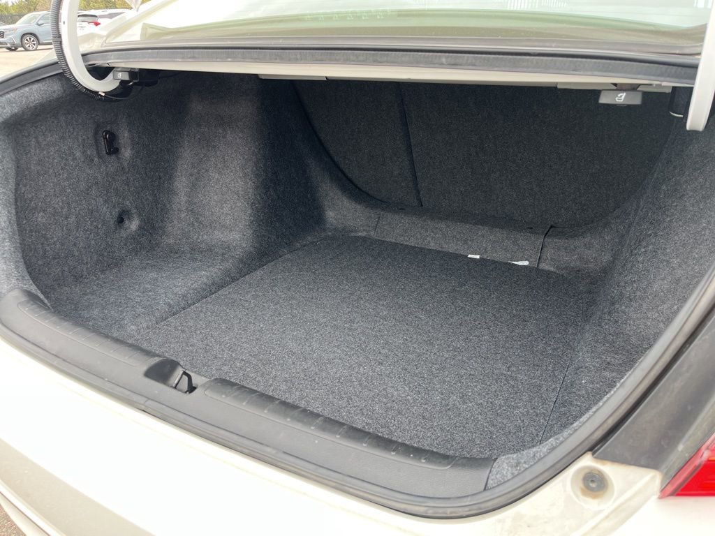 Used 2020 Honda Accord EX image 9