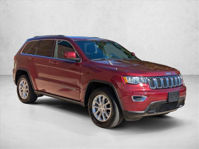 Used 2021 Jeep Grand Cherokee Laredo image 3