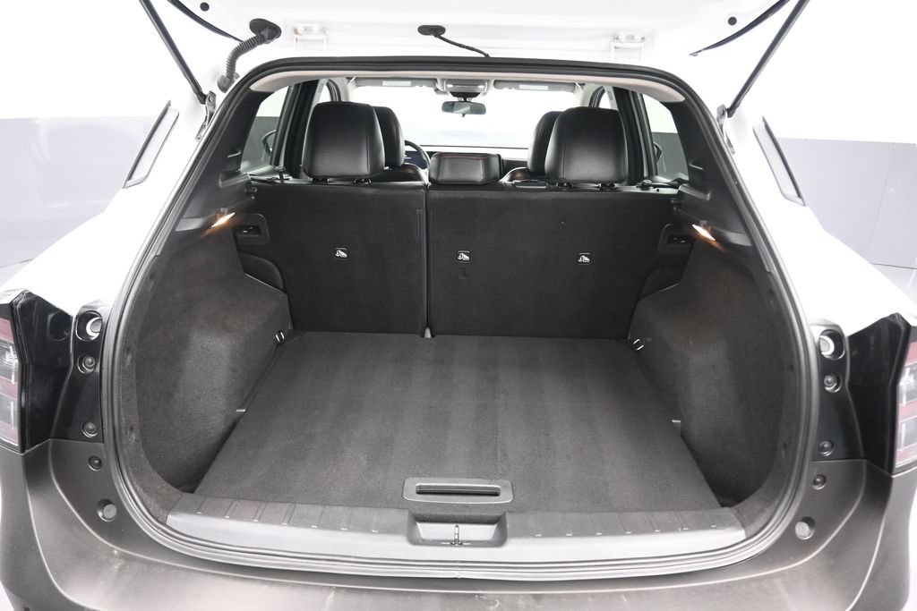 Used 2025 Nissan Kicks SR FWD image 41