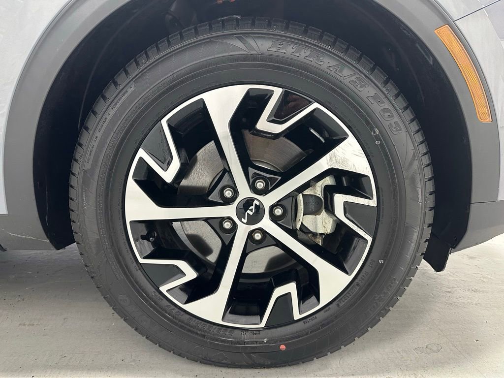 Used 2023 Kia Sportage EX FWD image 58