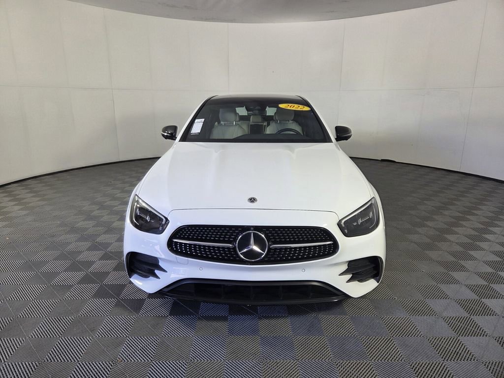 Used 2022 Mercedes-Benz E 350 Sedan image 3