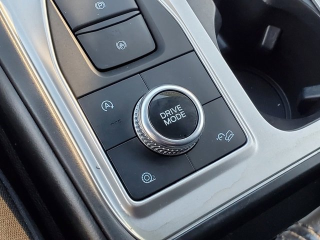 Used 2020 Ford Explorer XLT image 22