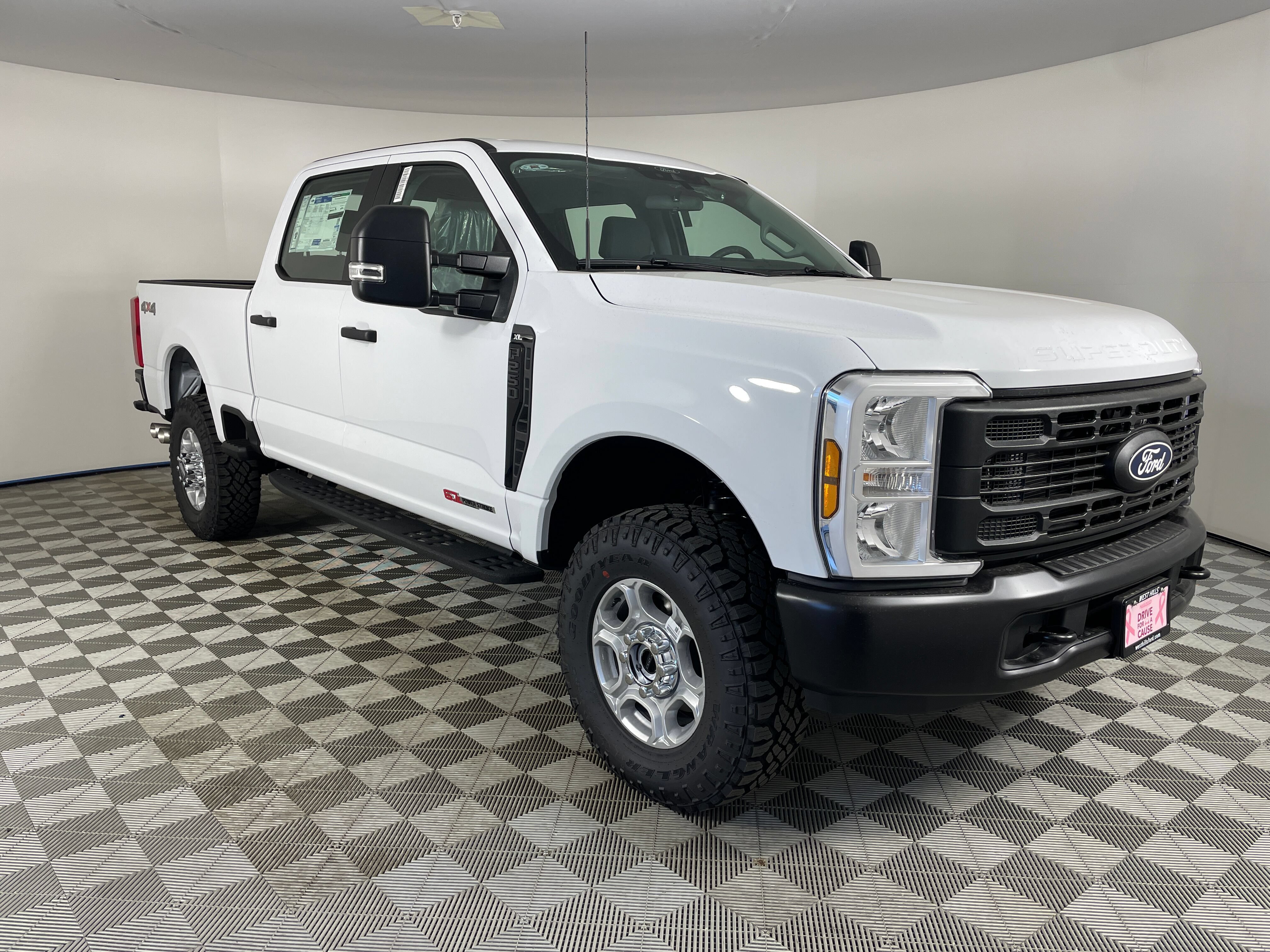 New 2027 Ford F250 XL w/ XL Off-Road 35" Tire Pakckage AWD/4WD image 10