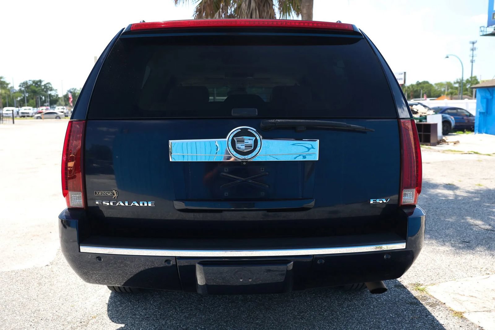 Used 2007 Cadillac Escalade ESV AWD w/ Information Package image 5