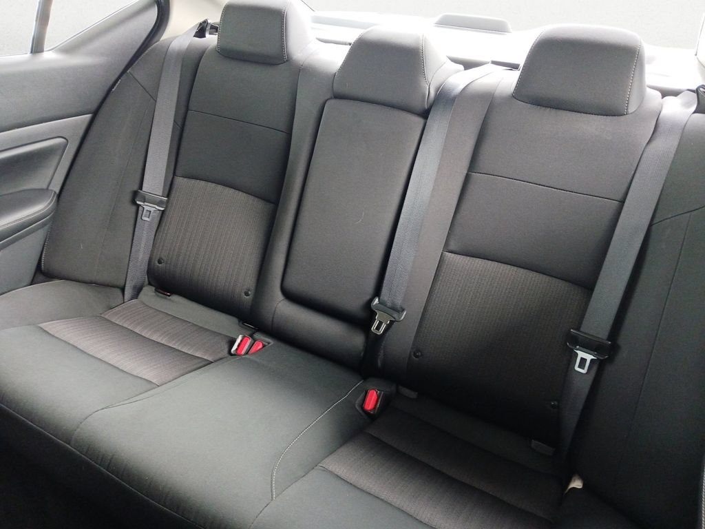 Used 2024 Nissan Altima 2.5 SV w/ SV Premium Package FWD image 9