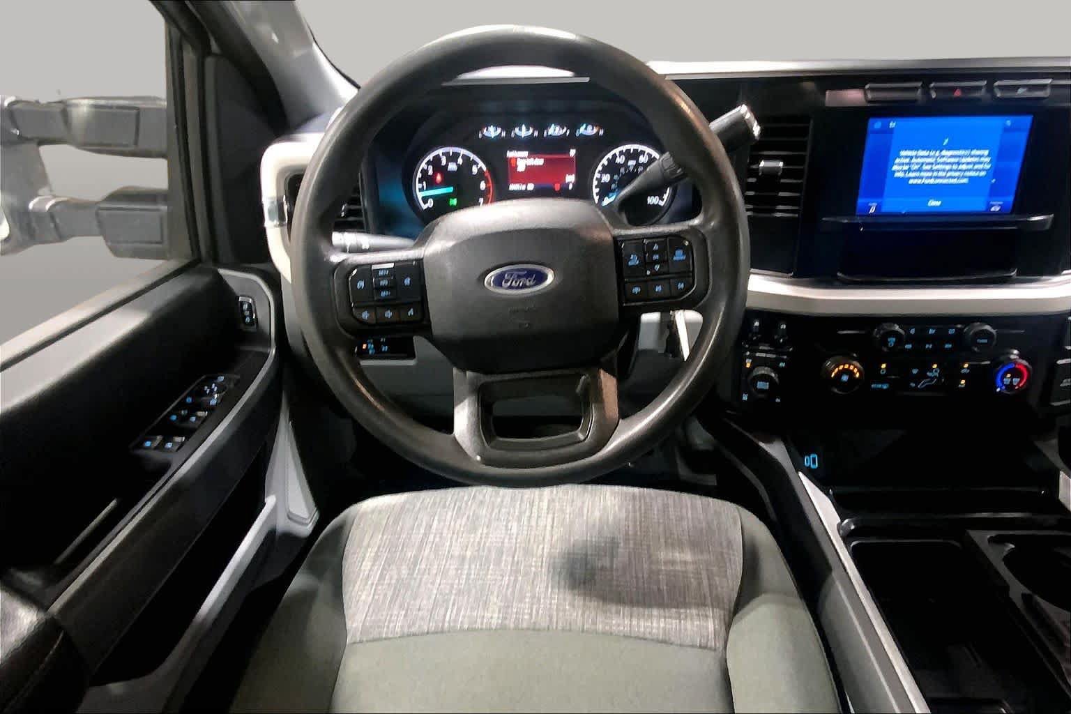 Used 2023 Ford F250 XLT w/ Snow Plow Prep Package AWD/4WD image 6