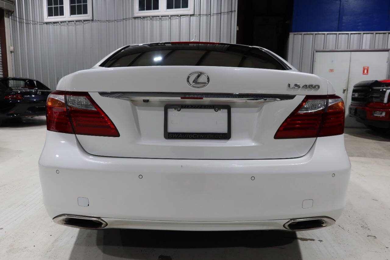 Used 2012 Lexus LS 460 w/ Comfort Pkg RWD image 4