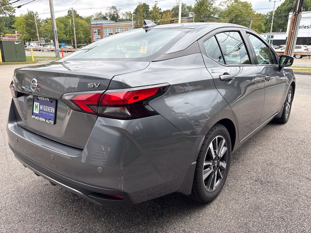 Certified 2022 Nissan Versa SV FWD image 6