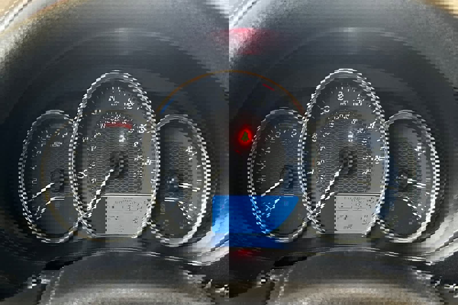 Used 2015 Toyota Corolla LE image 25