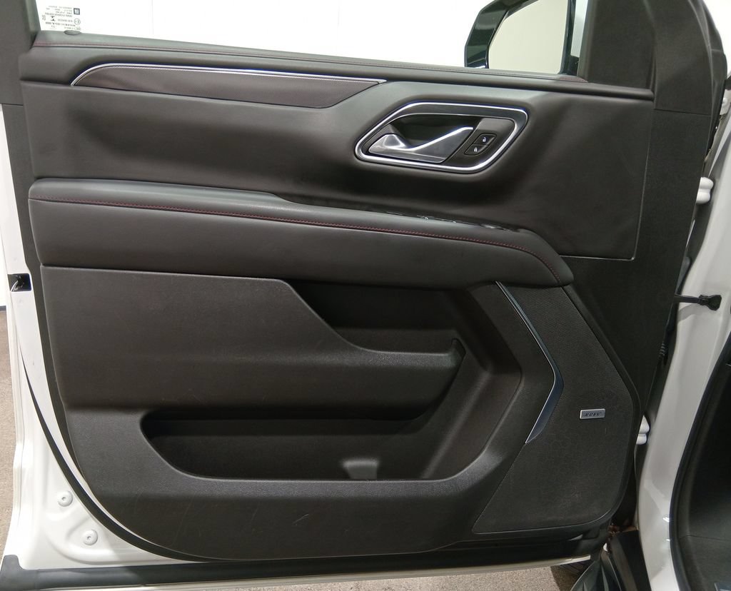 Used 2021 Chevrolet Suburban RST AWD/4WD image 16