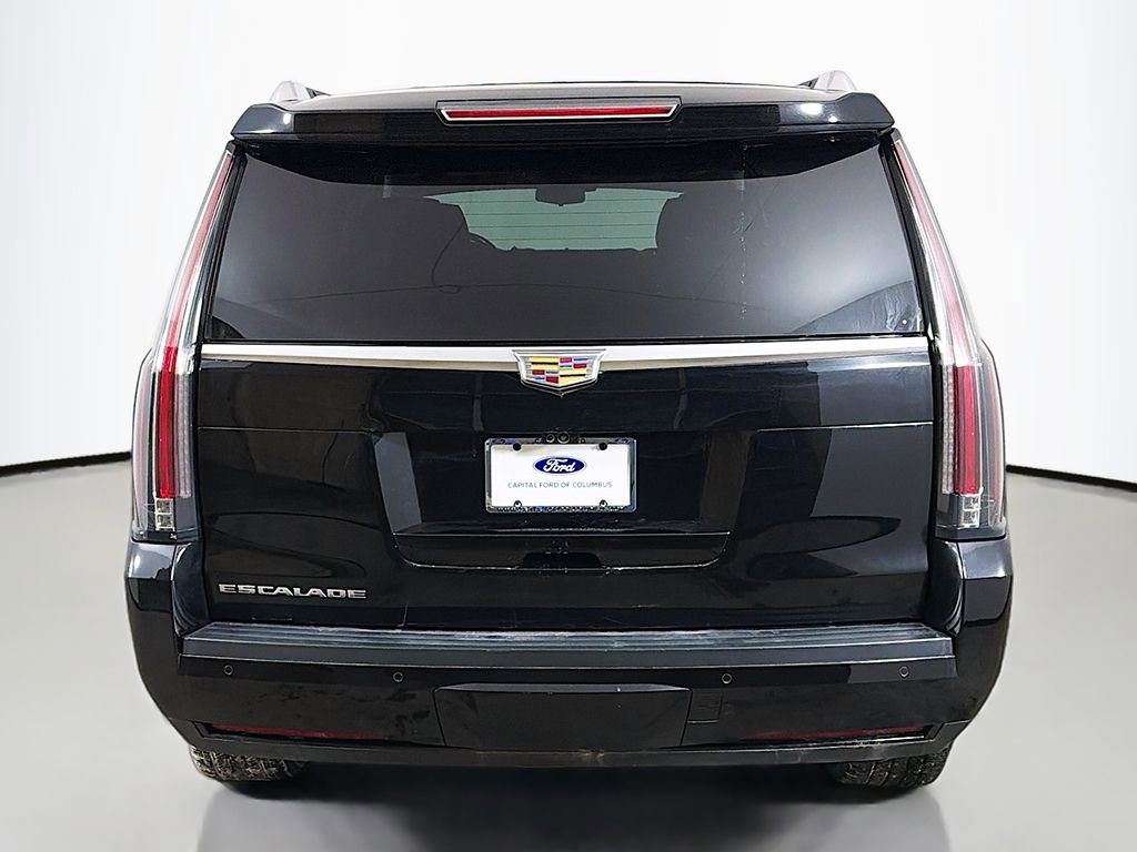 Used 2018 Cadillac Escalade Premium Luxury image 16