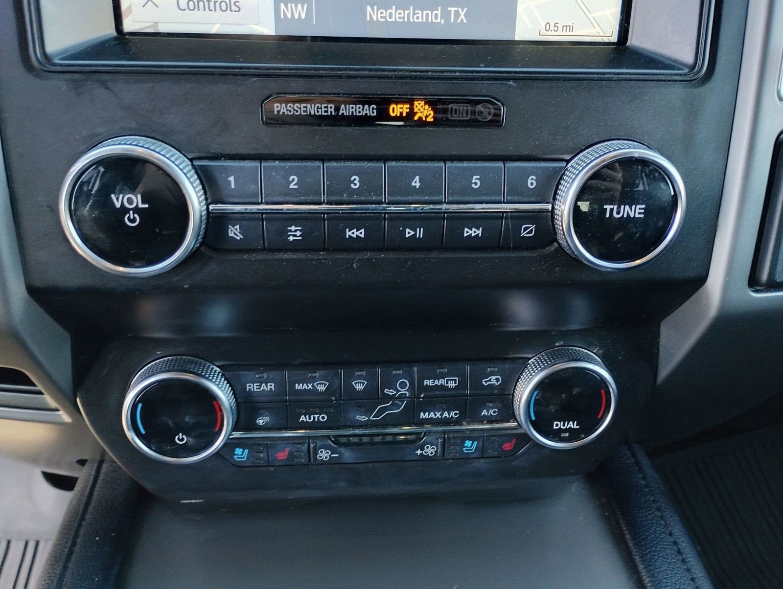 Used 2021 Ford Expedition Max XLT image 16