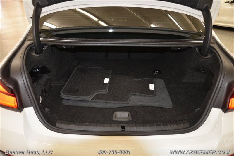 Used 2023 BMW 530e w/ M Sport Package RWD image 43