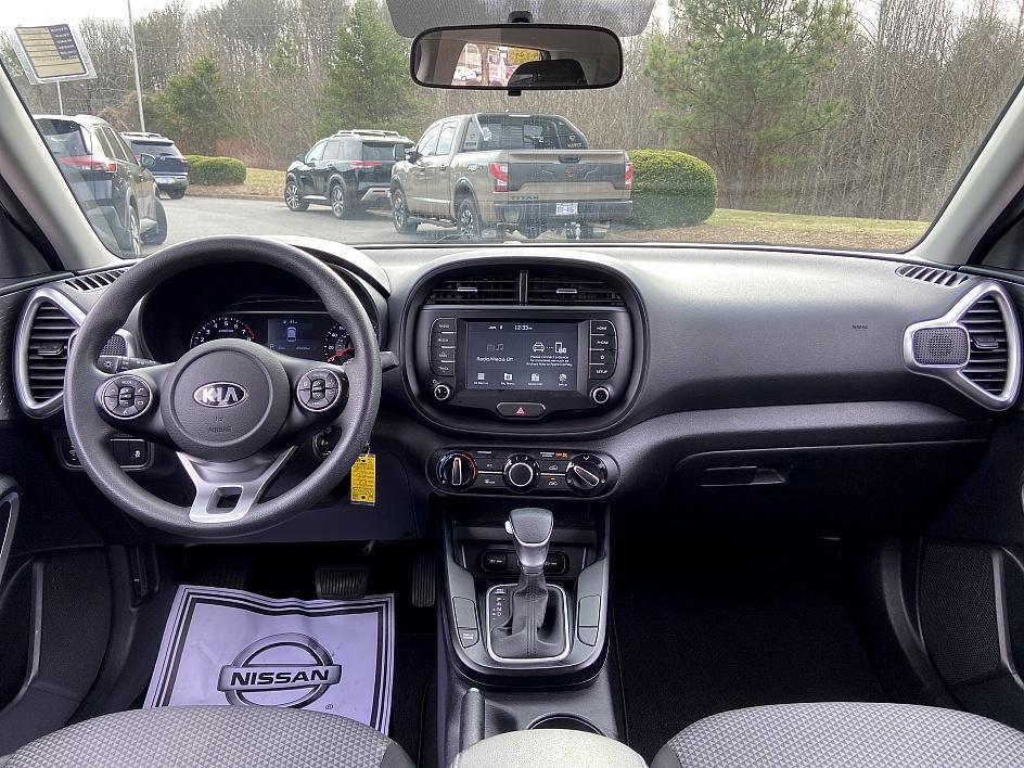 Used 2021 Kia Soul LX image 15