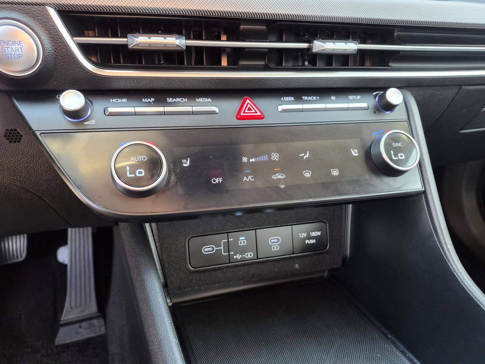 Used 2025 Hyundai Sonata SEL FWD image 23
