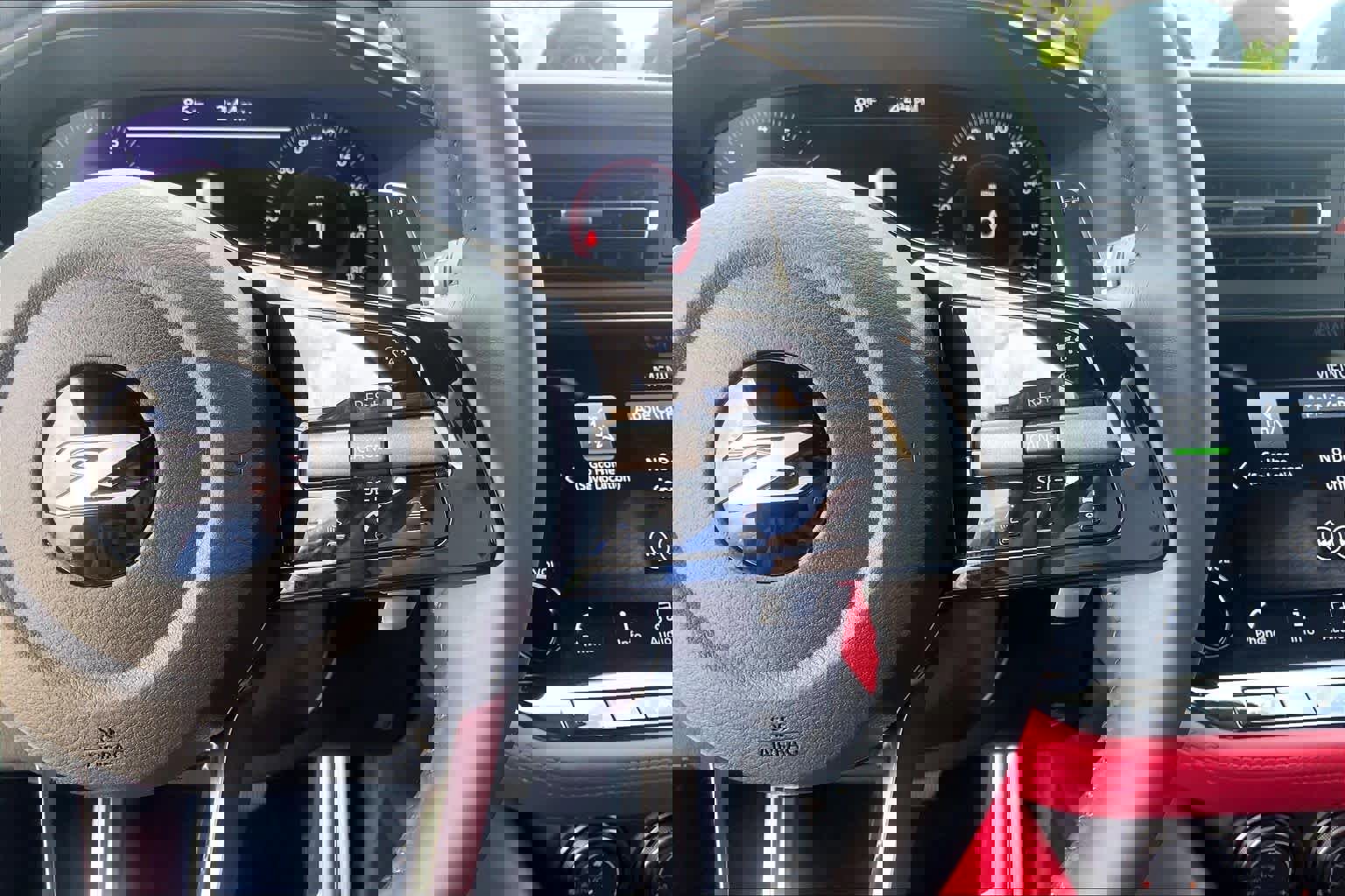 Used 2025 Nissan Z Performance w/ Floor Mat Package image 18