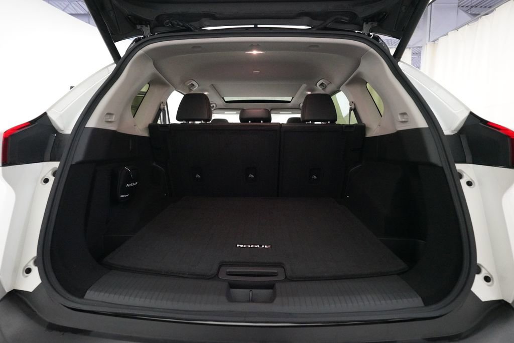 Certified 2023 Nissan Rogue SV w/ SV Premium B Package AWD/4WD image 10