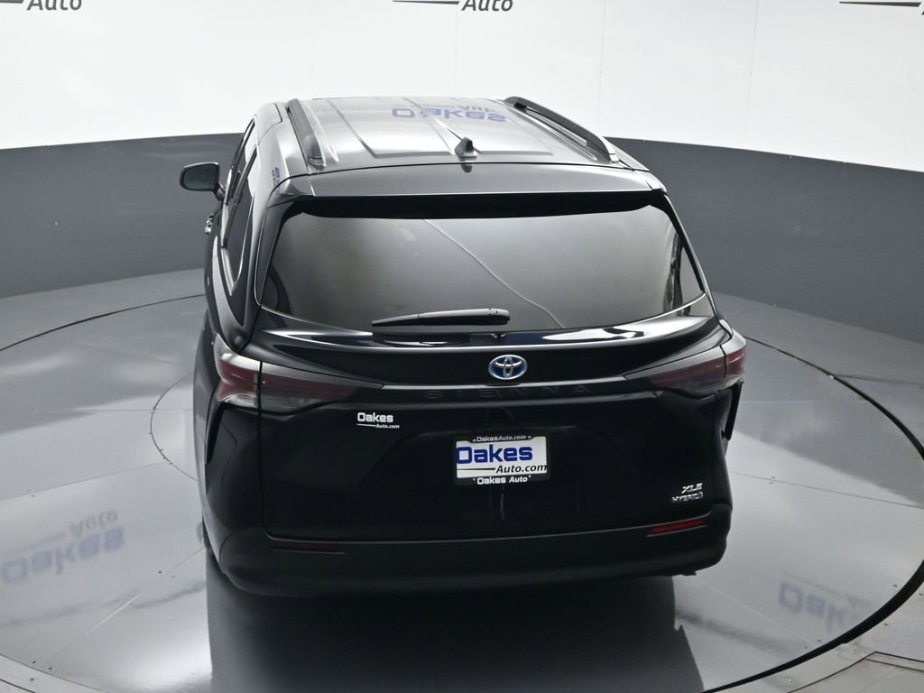 Used 2024 Toyota Sienna XLE image 53